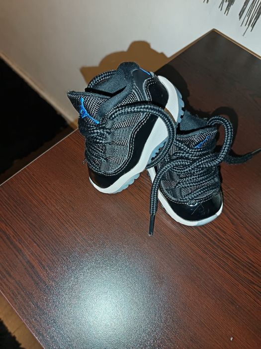 De vanzare purtate o singura data