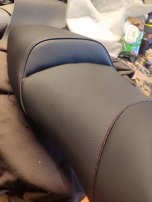 Reconditionari,imbracari, tapiterii, schimbari sei moto