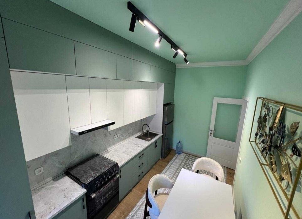 Sergiliy moshina bozori