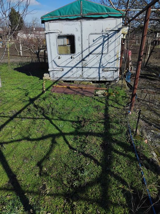 Продавам недвижим имот