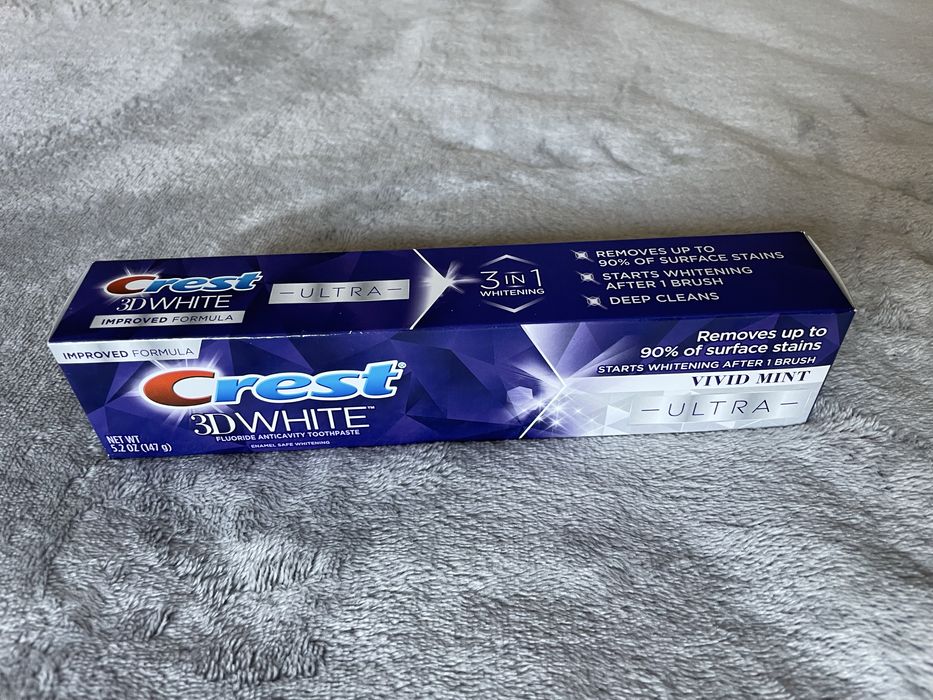 Избелваща паста и ленти за зъби Крест/Crest