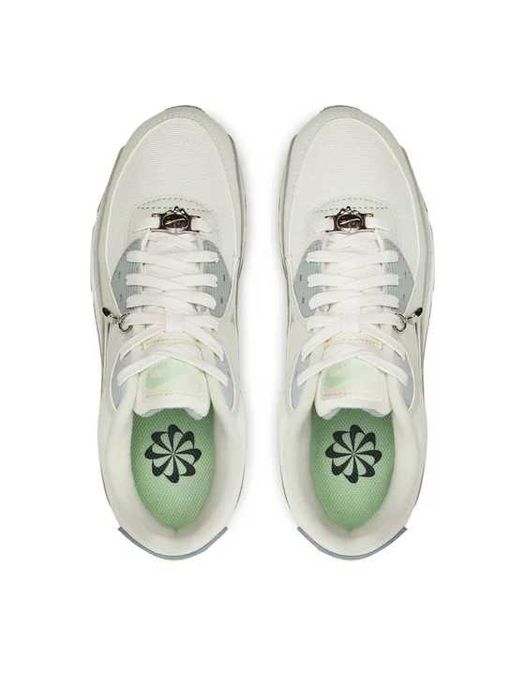 Nike - Air Max 90 Se FN6948 100 Бял номер 37.5 Оригинал Код 6023