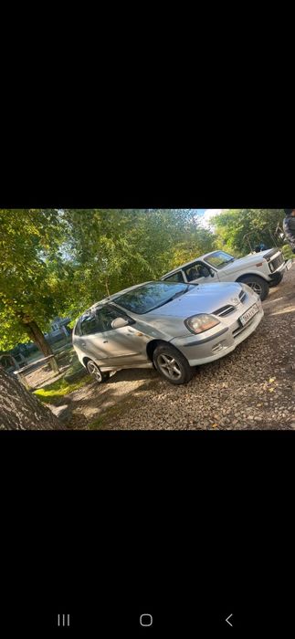 Продам Nissan tino