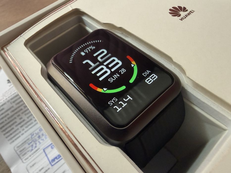 Huawei watch D Пълен комплект