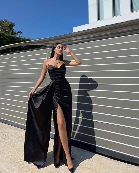 Официална черна рокля