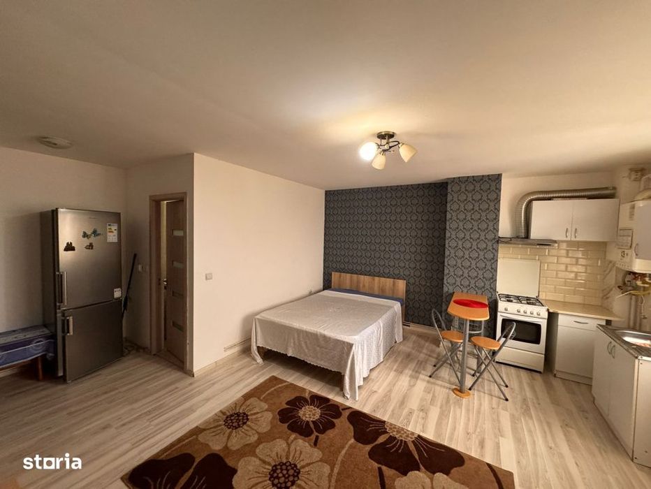 Garsoniera decomandata, 27.30 mp, zona Craiovita Noua