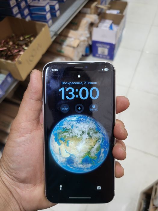 Продам Айфон Хр 80% Емкость