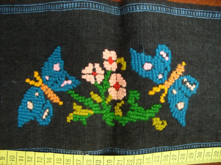 Автентични тъкани престилки