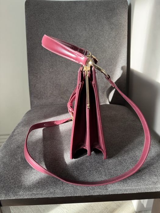 Сумка жесткой формы бордовая