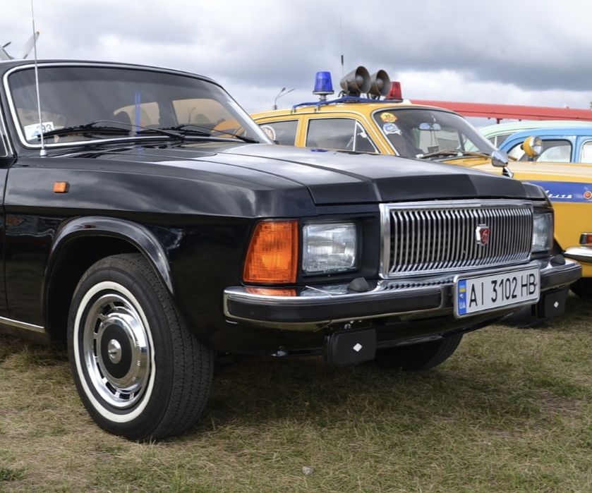 РЕТРО Волга 3102 ГАЗ фарове жълти за мъгла с капаци нови СССР