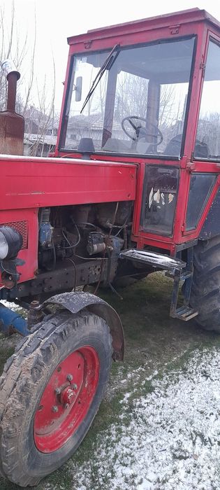 Агро техника трактори и прикачен инвентар