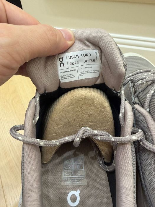 Кроссовки ON Clouds