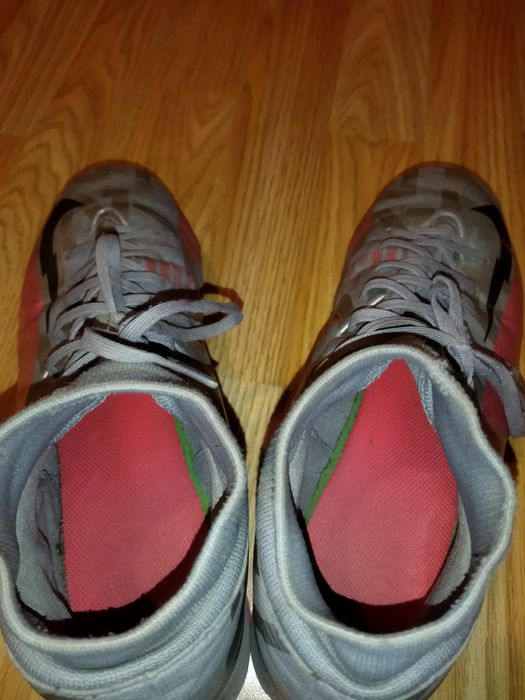 Оригинални Футболни обувки Nike 42номер