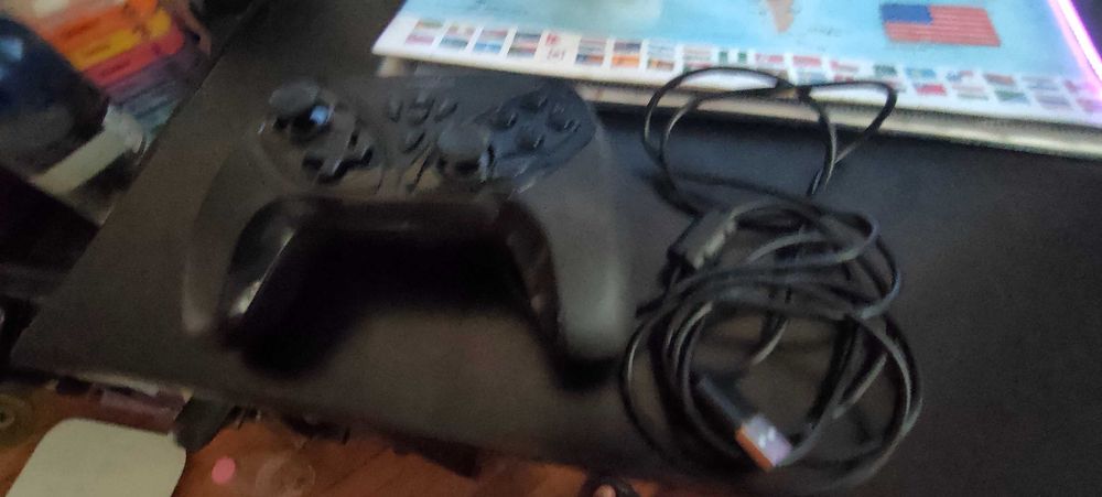 Продавам джоистик HAMA Urage Vendetta 210