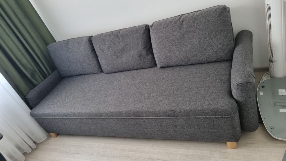 Canapea extensibila IKEA