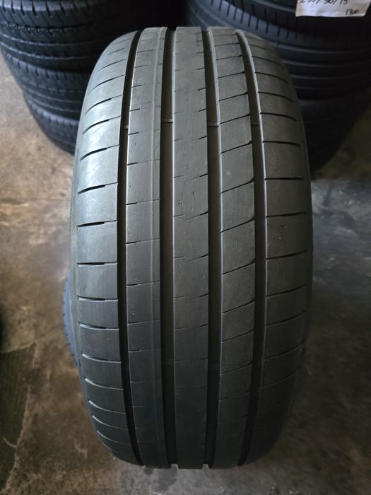 Goodyear 225/55 R17 97Y vară