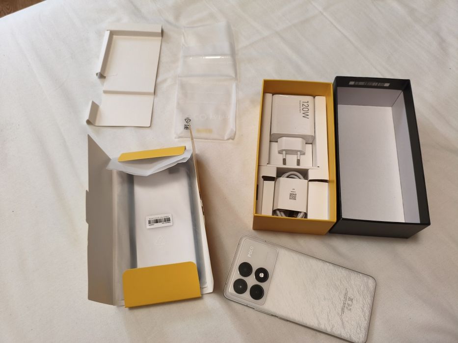 POCO F6 Pro 256gb, alb
