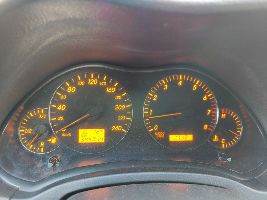 Toyota Avensis 1.8 VVT-i + GAS