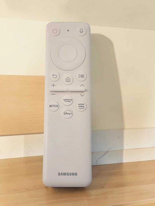 Samsung ViewFinity S9 – 27” 5K IPS Professional Monitor