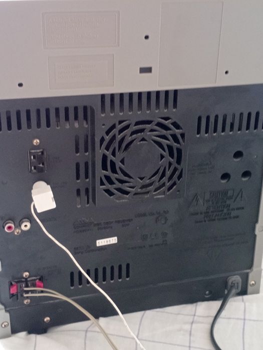 Продается  музыкальный центр АЙВА