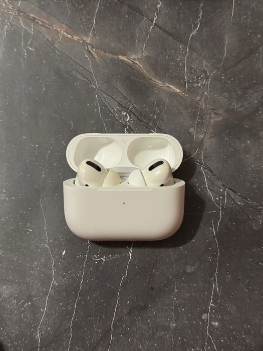 Продам AirPods Pro Срочно!!!