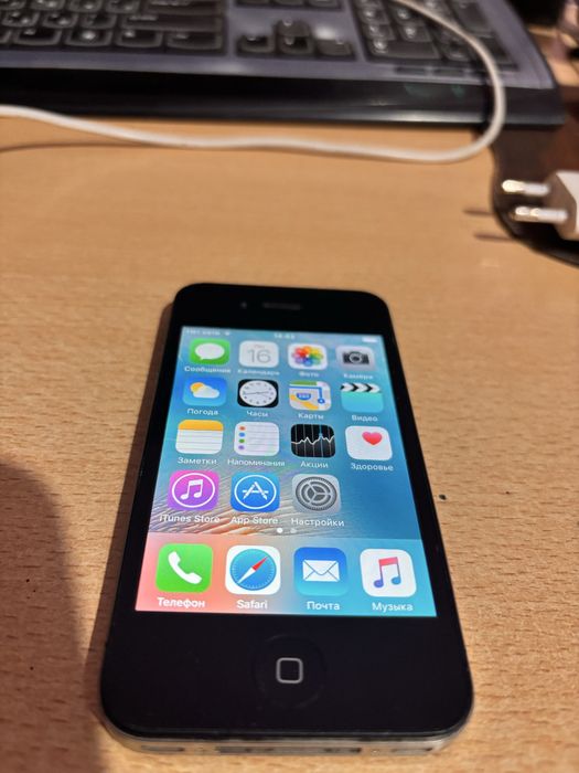 Айфон 4s iphone
