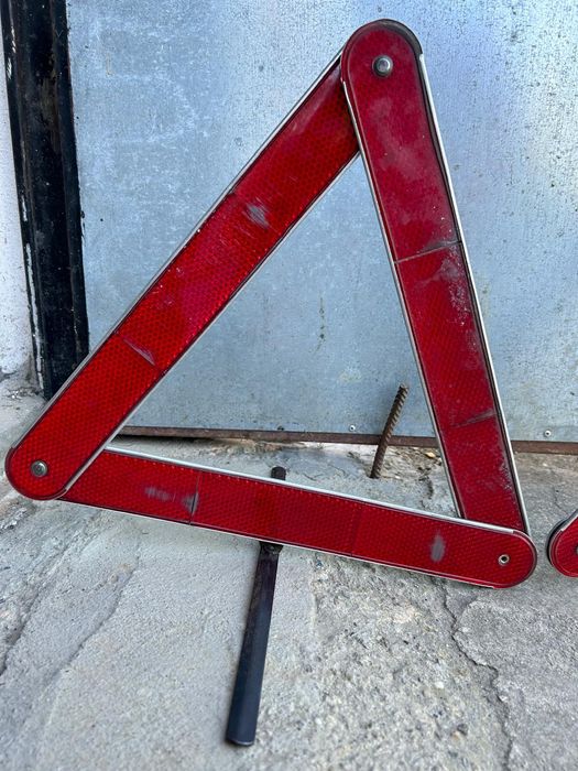 Set triunghi Dacia 1300