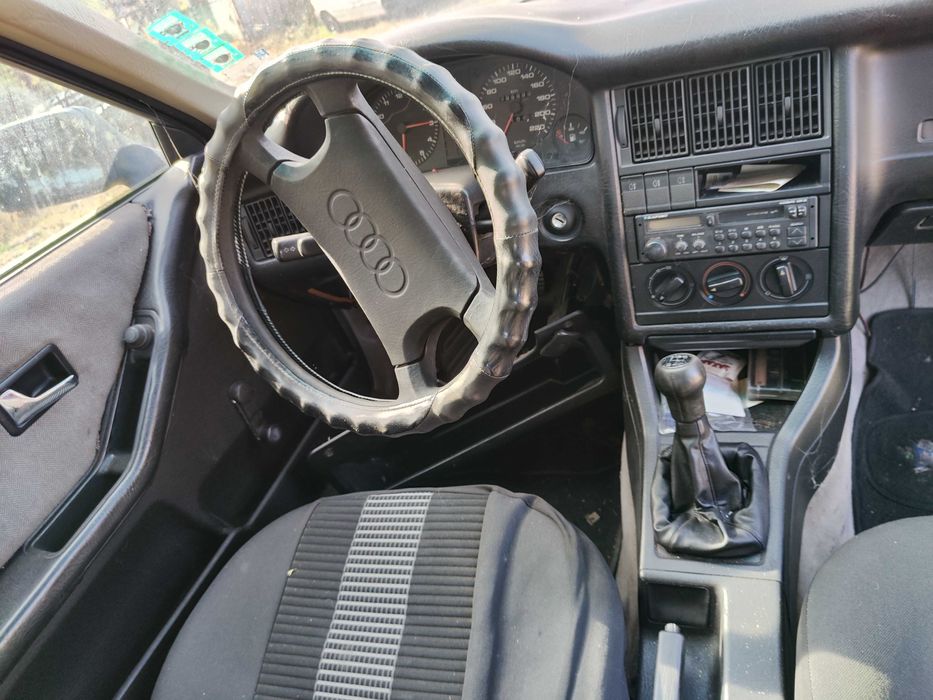 Ауди 80 Б3, 1.8 бензин на части