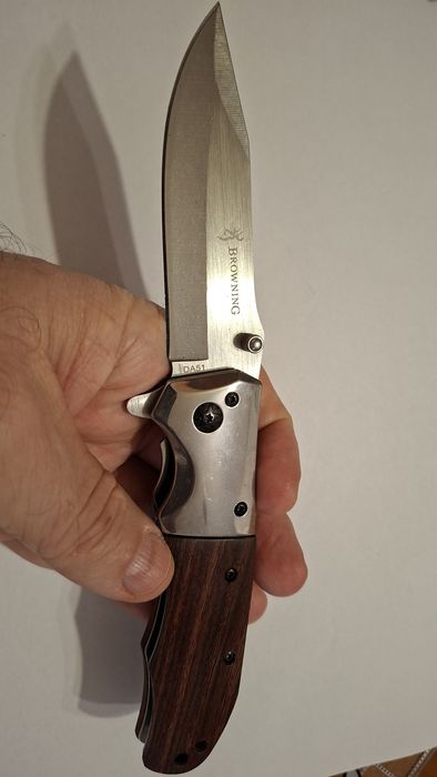 Briceag / Cuțit pliabil drumeție, pescuit, vânătoare, modele diverse