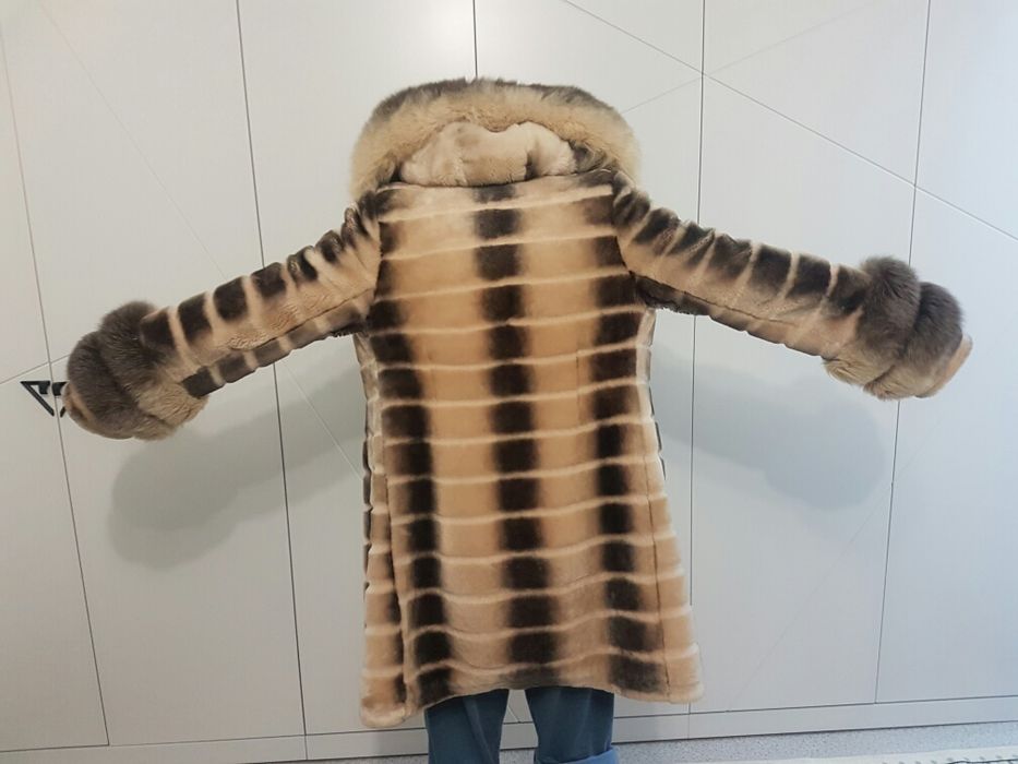 шуба. цигейковая