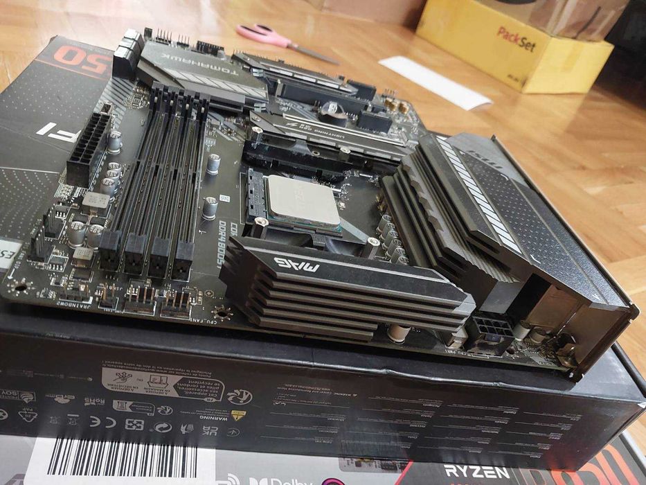 AMD Ryzen 7 5800X + MSI B550 Tomahawk