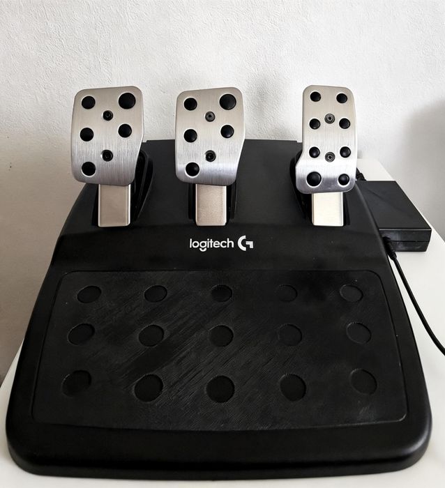 Volan Logitech G920 cu pedale (Xbox / PC) - Stare impecabilă + Garanție 1.5 ani