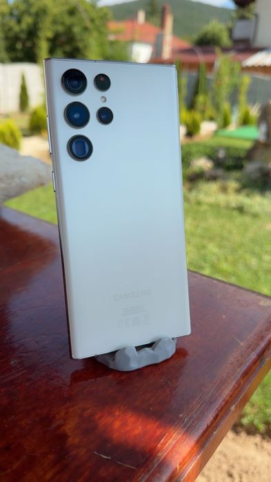 Samsung Galaxy S22 Ultra 256 GB - Бял, като нов !