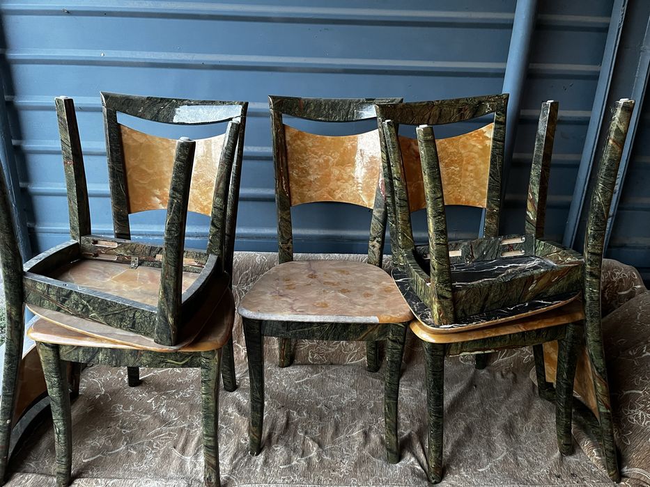 Продается стол из дерева