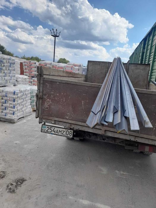 Уголок стальной. Доставим до объекта!