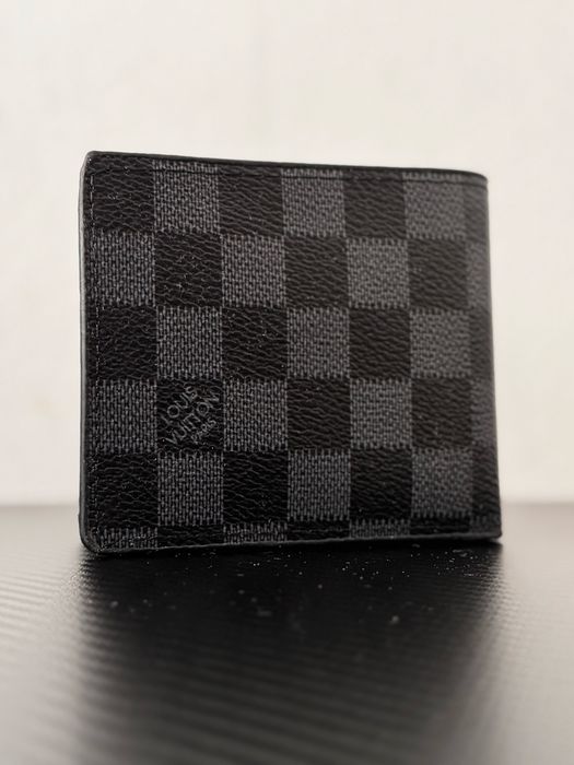 Louis Vuitton - damier graphite