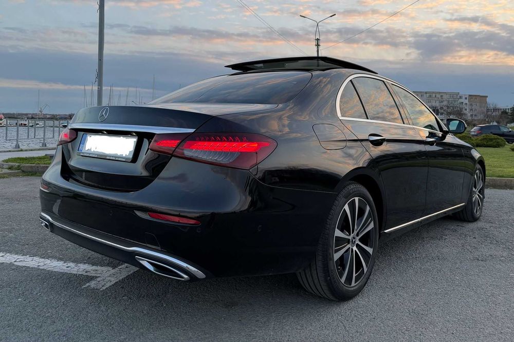 Mercedes-Benz E 350 9G-Tronic Exclusive Camera 360° Soft Close Pano