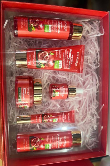 8-Mart uchun Parfum naborla