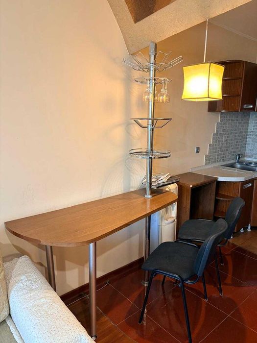 Стол с барной стойкой