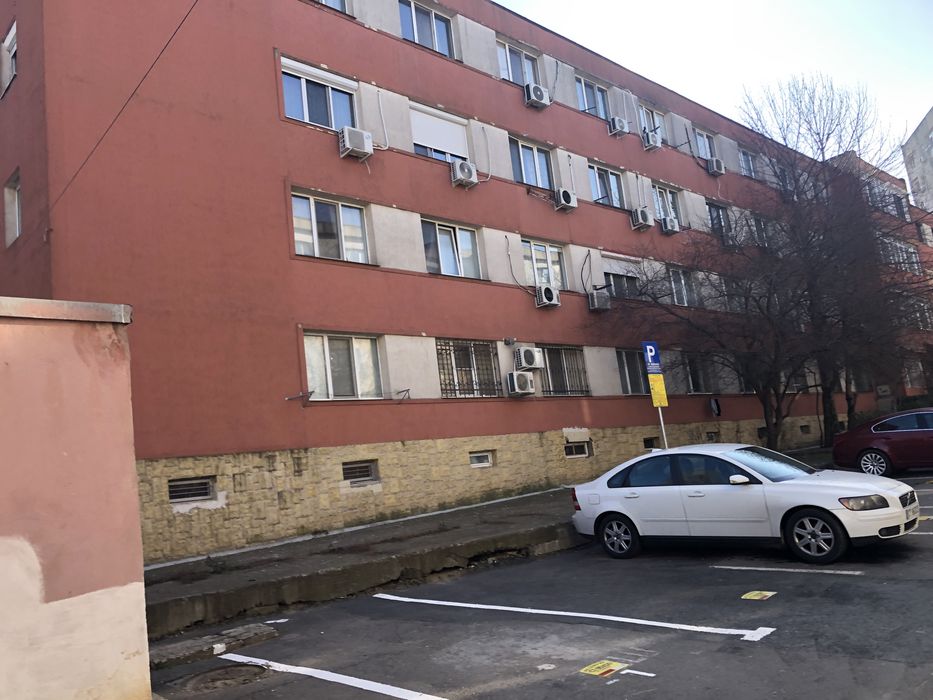 Garsoniera , termen lung , zona  Far   Supeco ( fostul billa)
