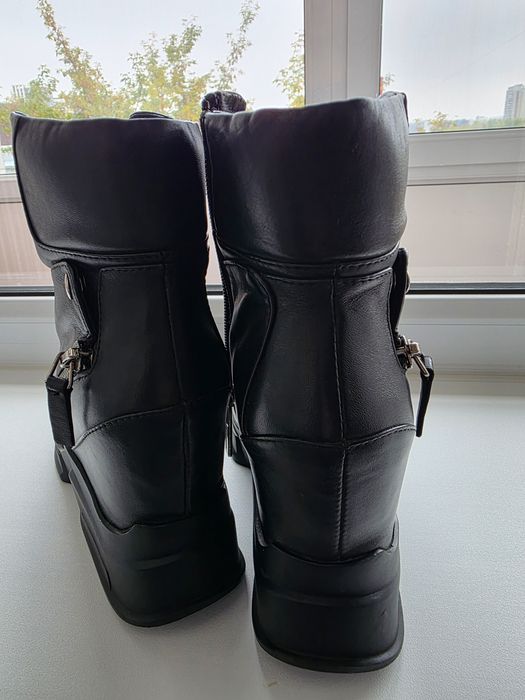 Продам ботиночки BASCONI