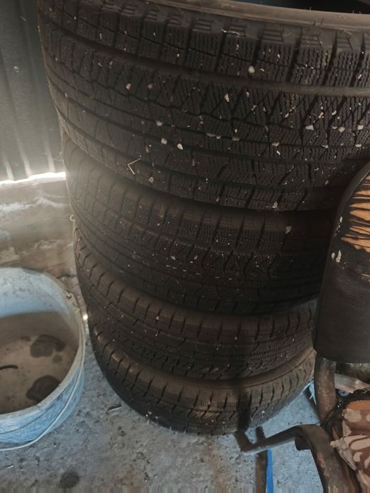 Продам шины зимние