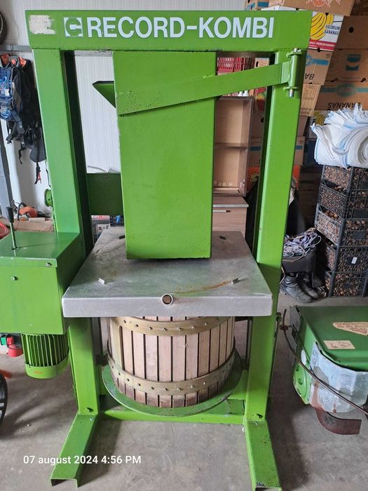 presa tocator fructe