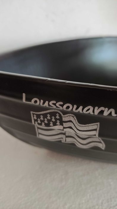 Голям масивен керамичен гювеч нов