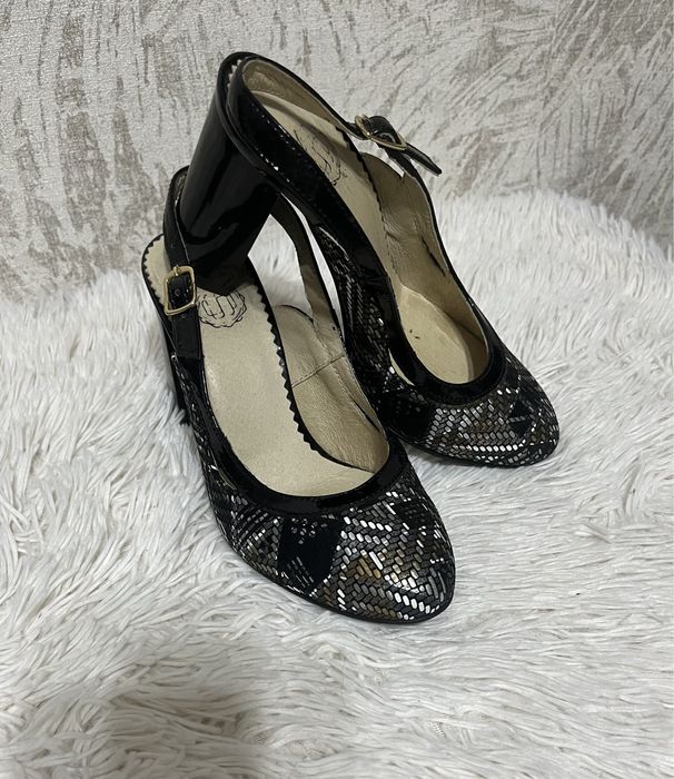 Pantofi de ocazie