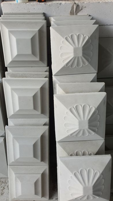 Capace pentru stalpi si garduri prefabricate din beton