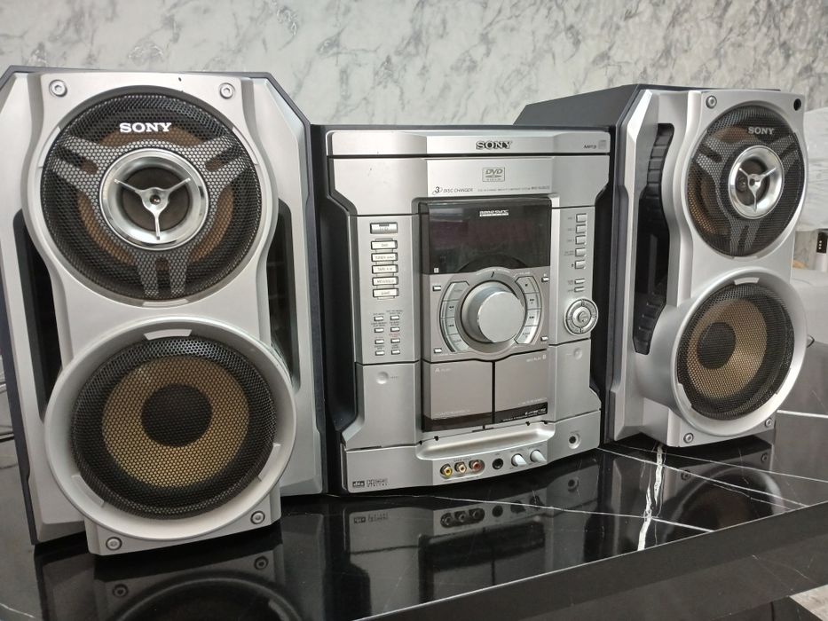 Музыкальный центр