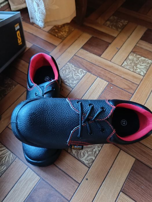 Защитни обувки/сейфти обувки