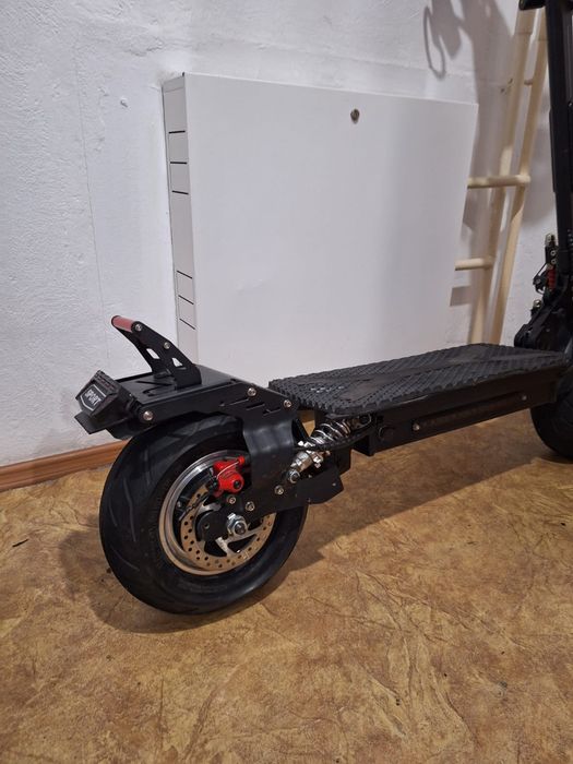 Продам мощный самокат куга м5