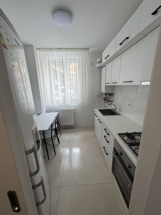 Inchiriere apartament 3 camere